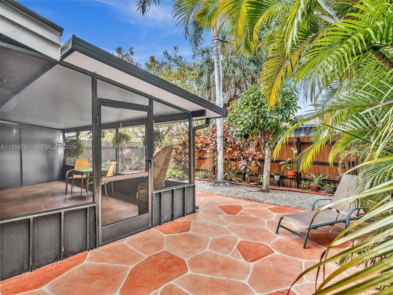 2350 Elm Ct, Pembroke Pines, FL 33026 Photo