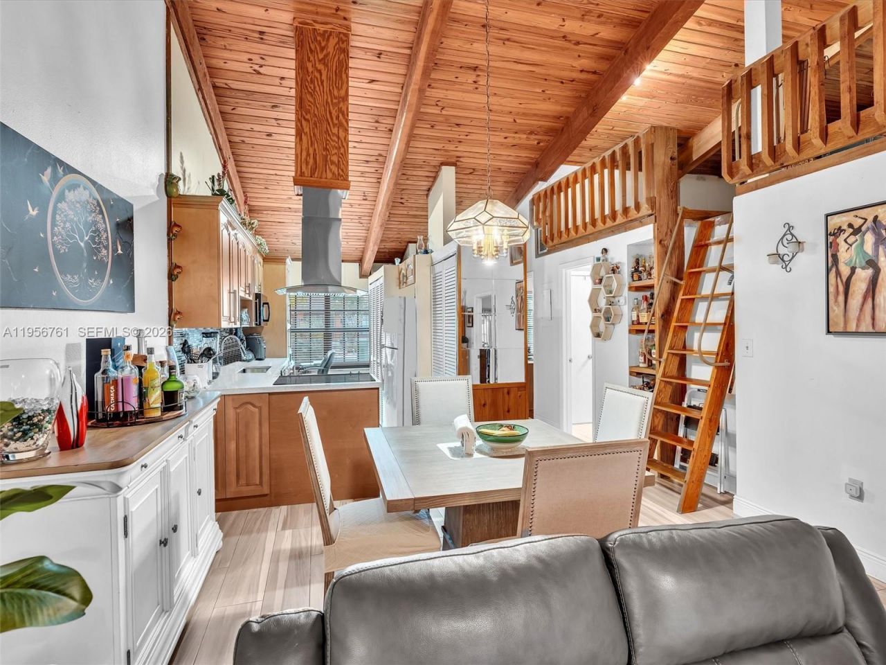 2350 Elm Ct, Pembroke Pines, FL 33026 Photo