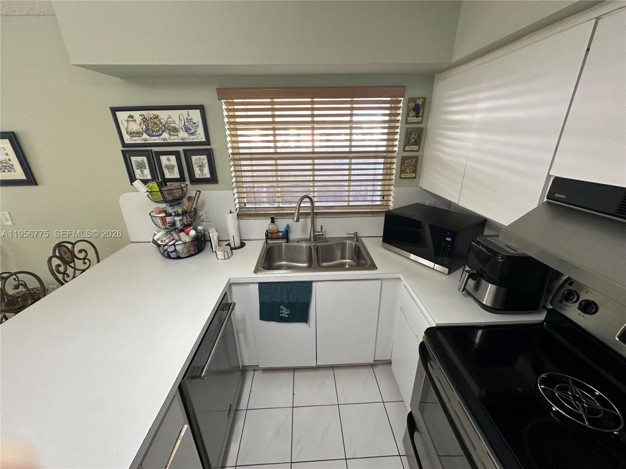 15421 SW 95th Ln, Miami, FL 33196 Photo