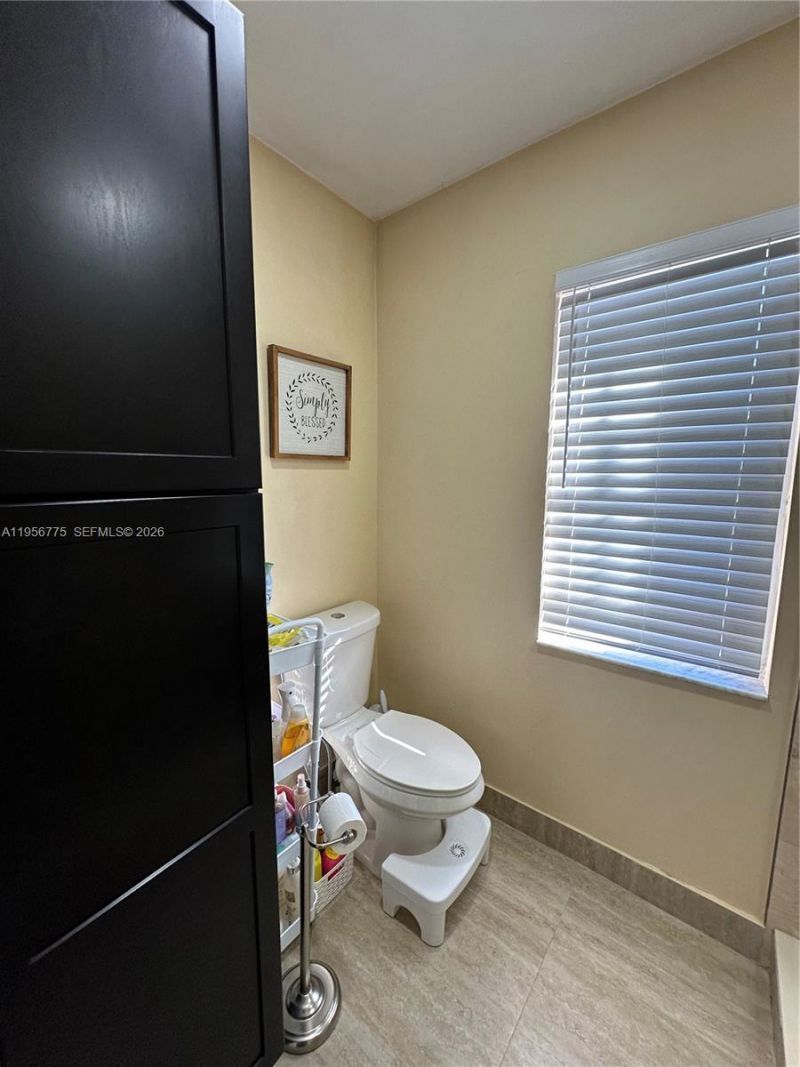 15421 SW 95th Ln, Miami, FL 33196 Photo