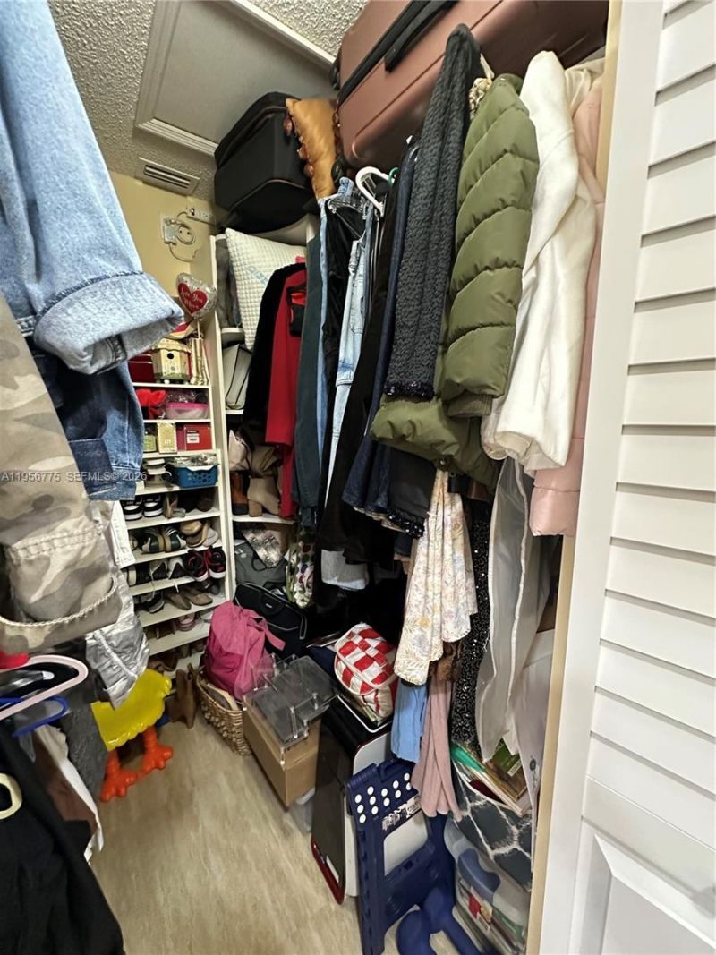 15421 SW 95th Ln, Miami, FL 33196 Photo