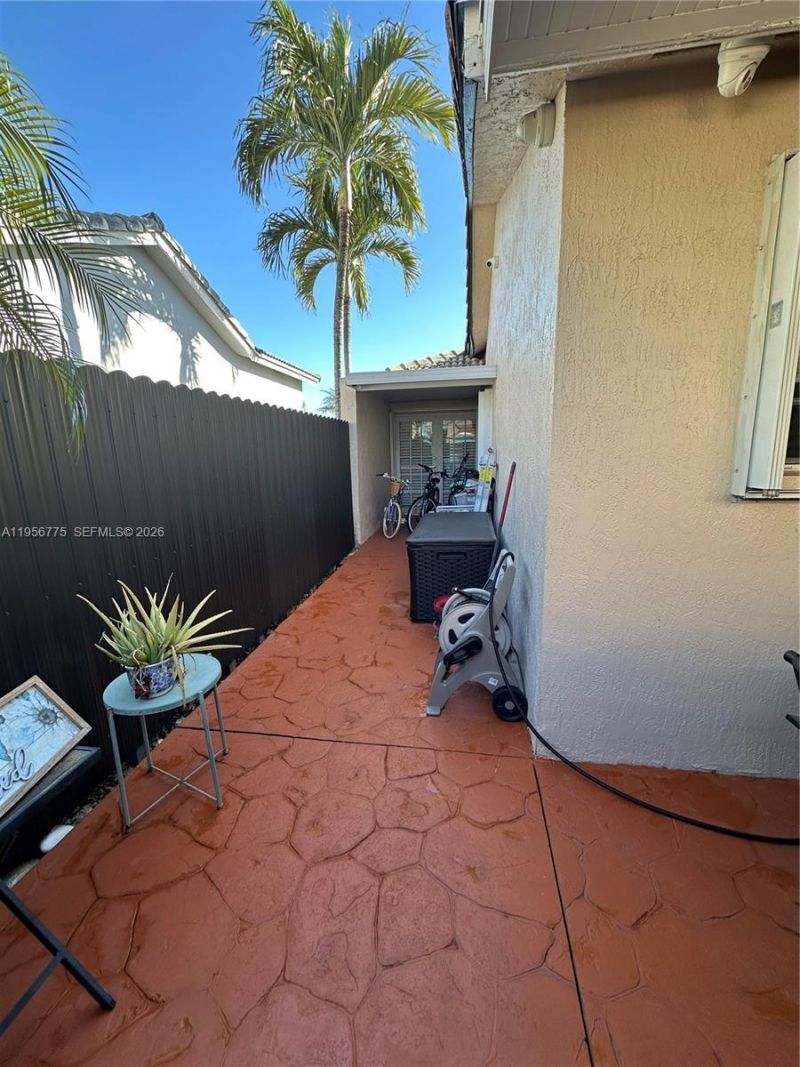 15421 SW 95th Ln, Miami, FL 33196 Photo