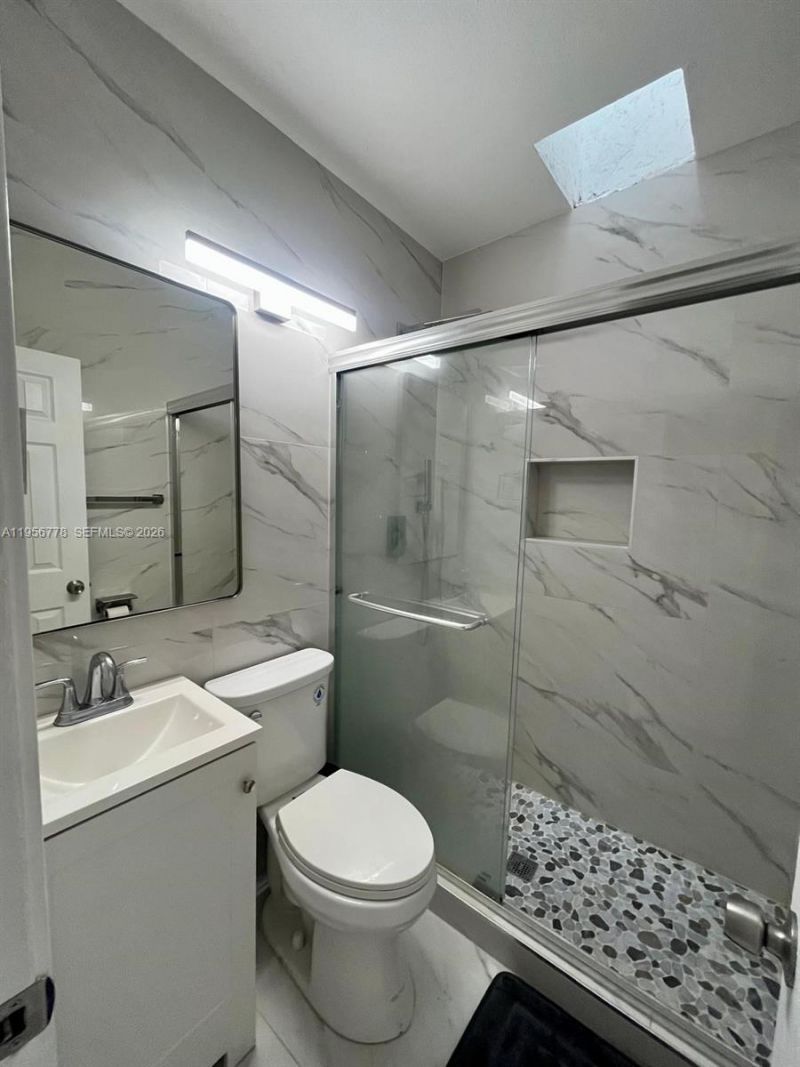 1455 Michigan Ave, Unit 16, Miami Beach, FL 33139 Photo