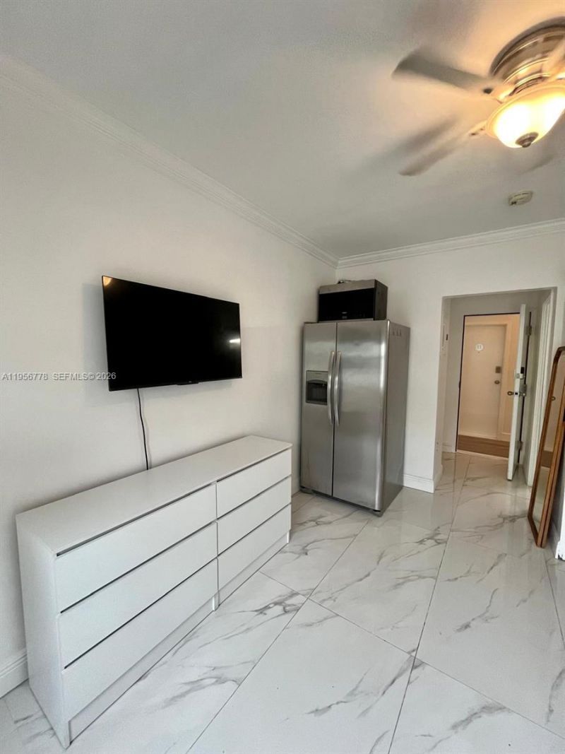 1455 Michigan Ave, Unit 16, Miami Beach, FL 33139 Photo