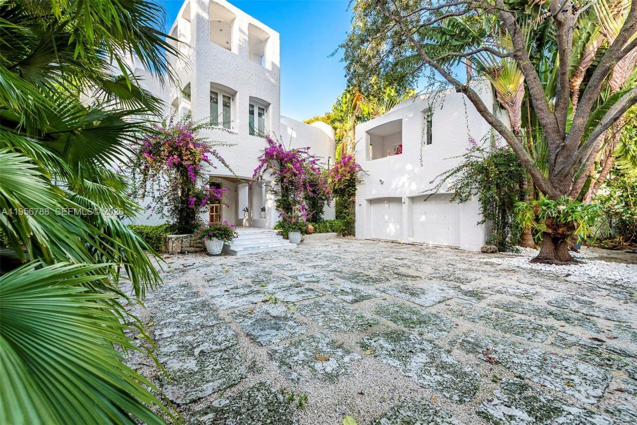 24 S Hibiscus Dr, Miami Beach, FL 33139 Photo