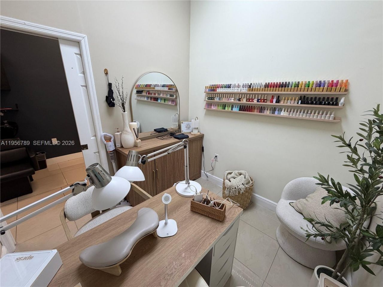 18505 NW 75th Pl, Hialeah, FL 33015 Photo
