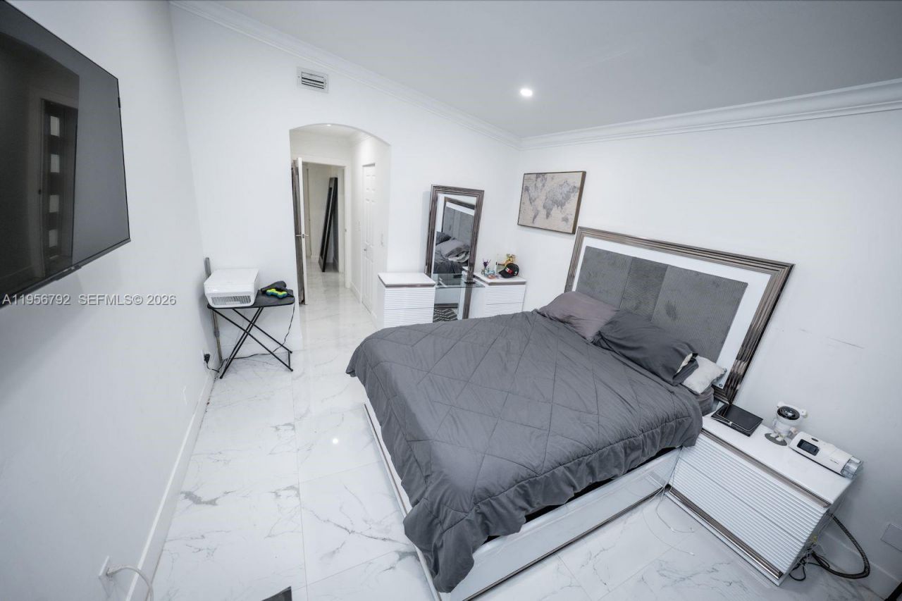 17404 SW 142nd Pl , Miami, FL 33177 Photo