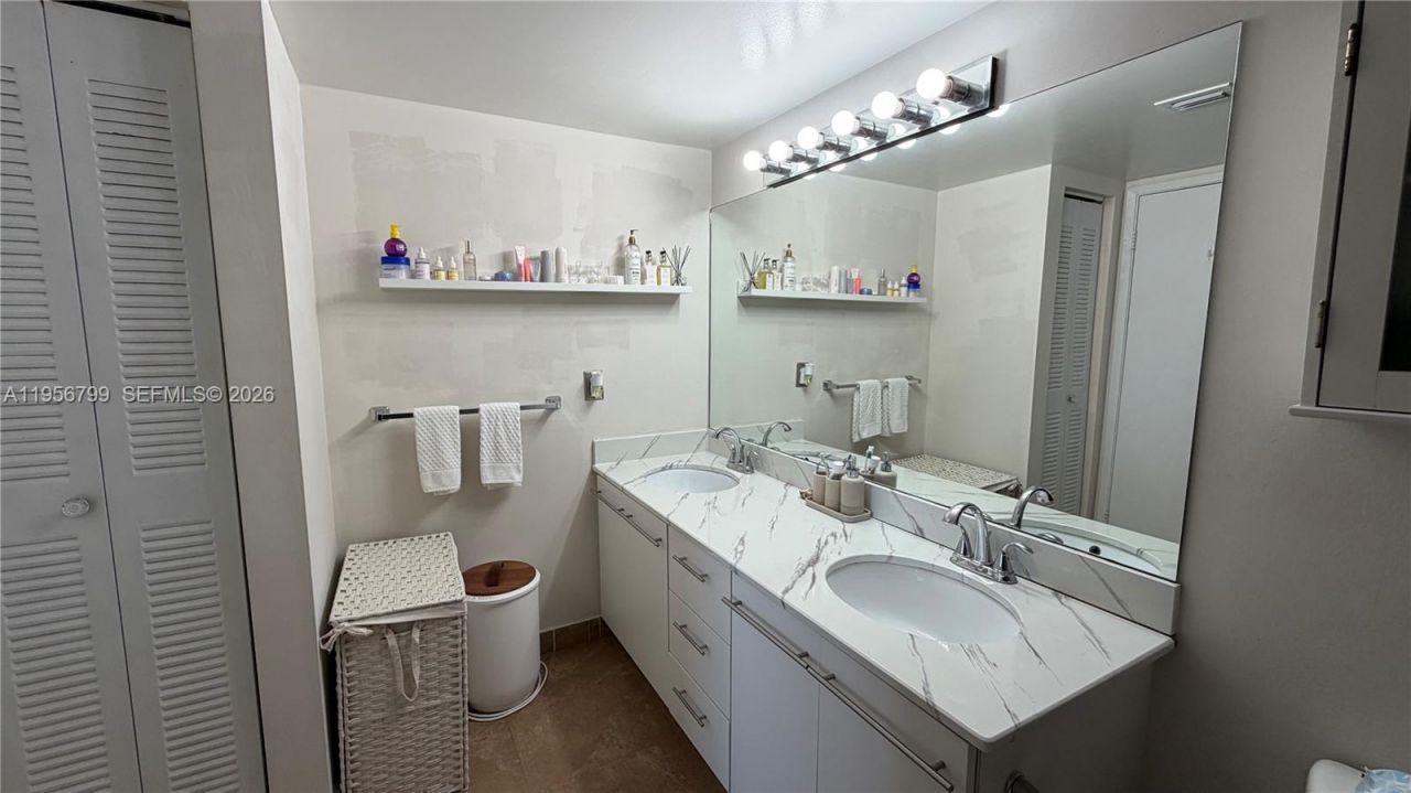 3300 NE 192nd St, Unit 1008, Aventura, FL 33180 Photo