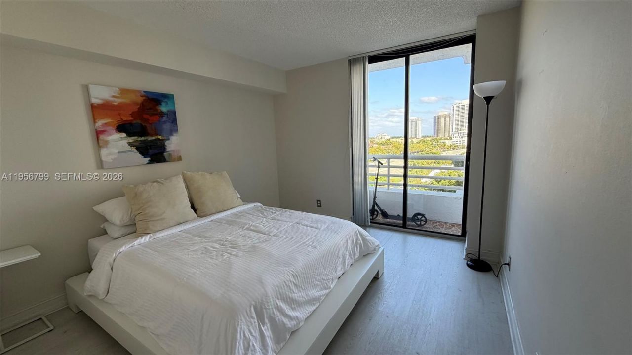 3300 NE 192nd St, Unit 1008, Aventura, FL 33180 Photo