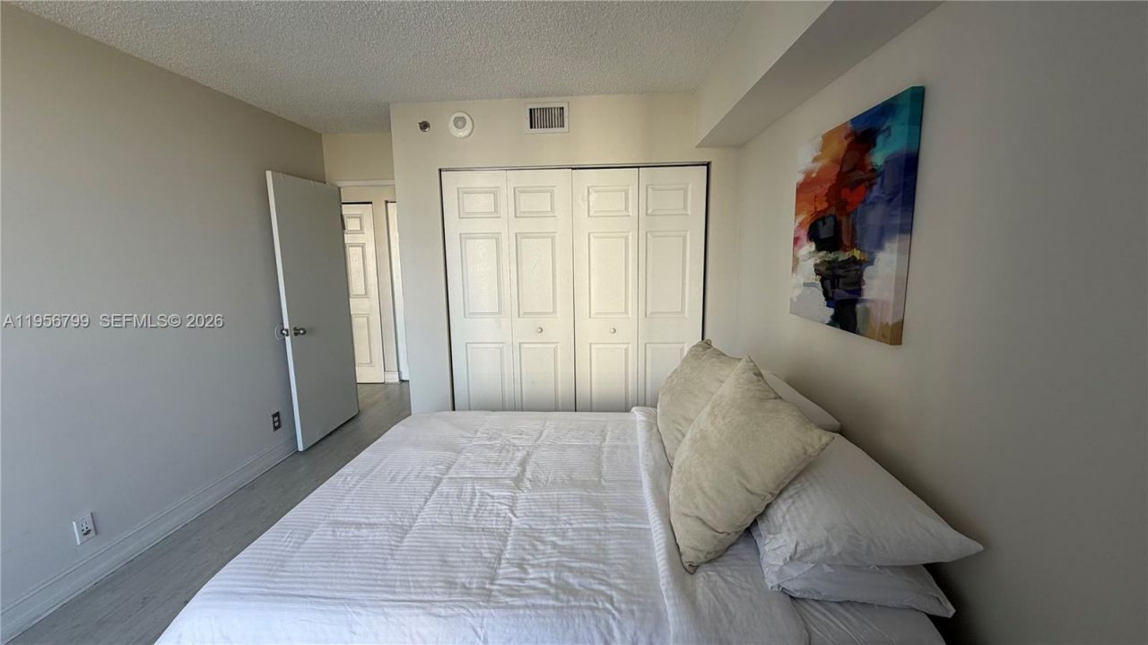 3300 NE 192nd St, Unit 1008, Aventura, FL 33180 Photo