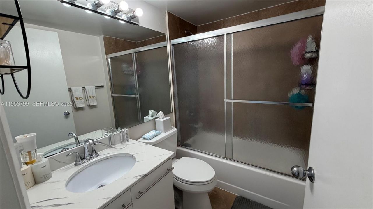 3300 NE 192nd St, Unit 1008, Aventura, FL 33180 Photo