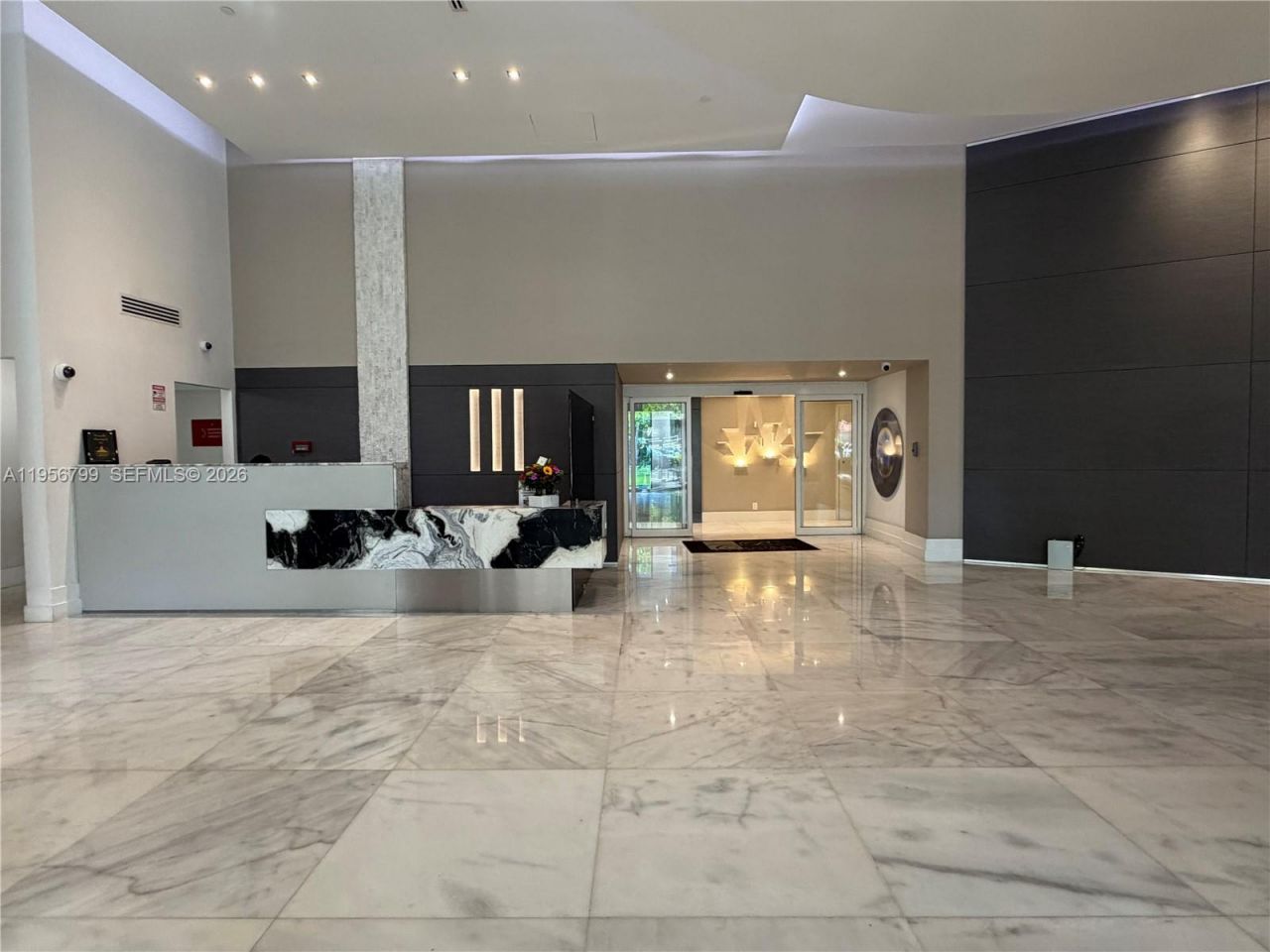 3300 NE 192nd St, Unit 1008, Aventura, FL 33180 Photo