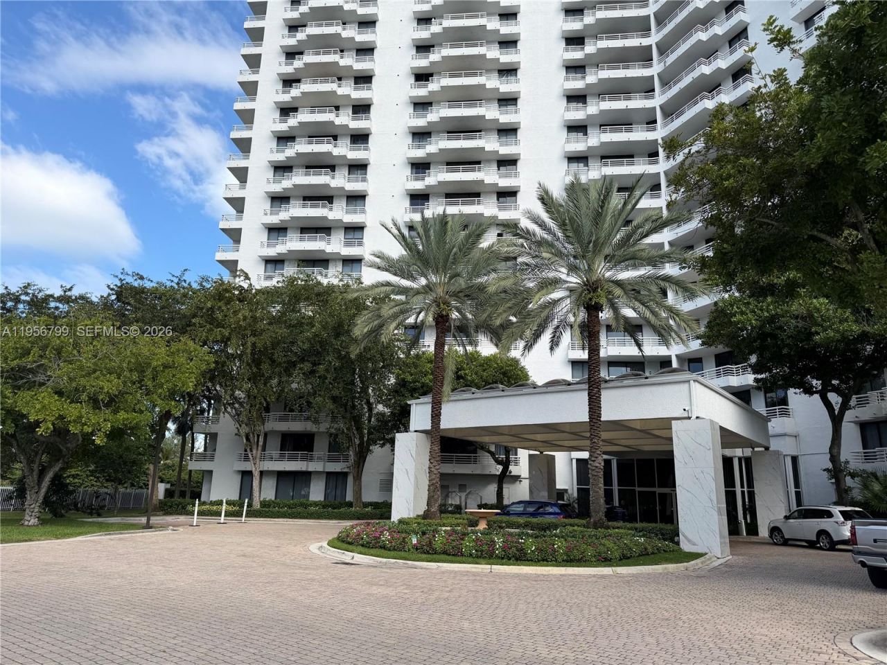 3300 NE 192nd St, Unit 1008, Aventura, FL 33180 Photo