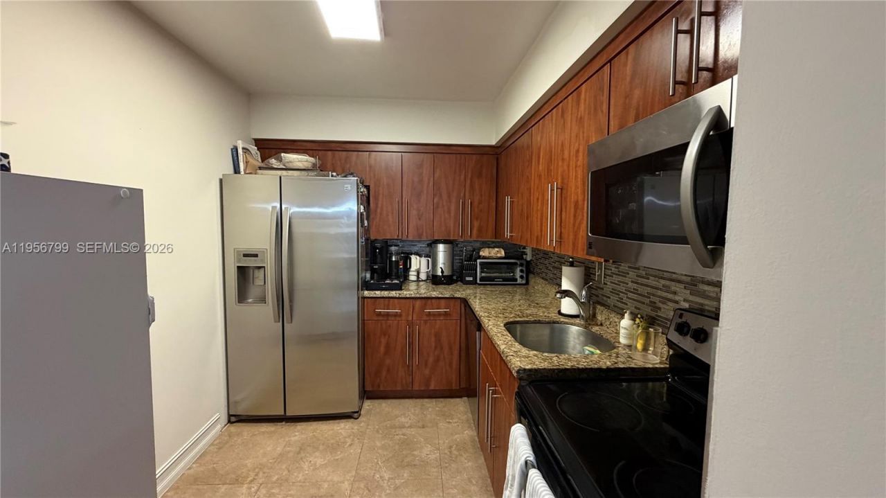 3300 NE 192nd St, Unit 1008, Aventura, FL 33180 Photo