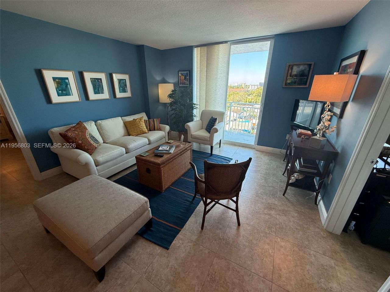 60 NW 37th Ave, Unit 602, Miami, FL 33125 Photo