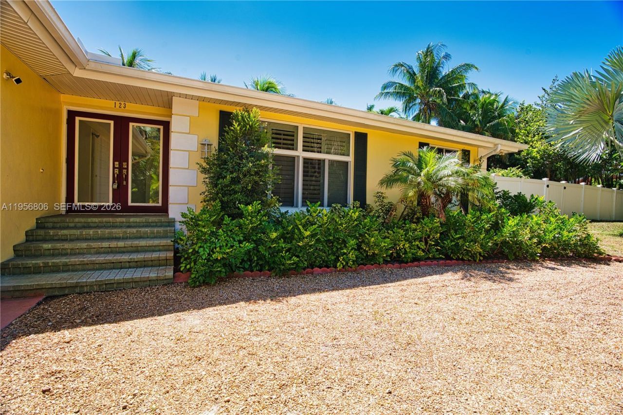 123 S Sewalls Point Rd, Sewalls Point, FL 34996 Photo