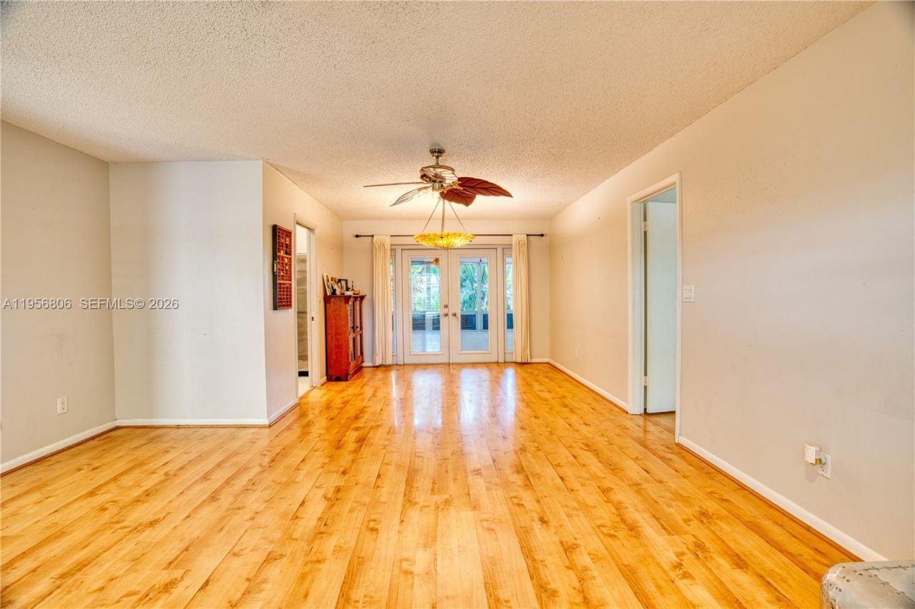 123 S Sewalls Point Rd, Sewalls Point, FL 34996 Photo