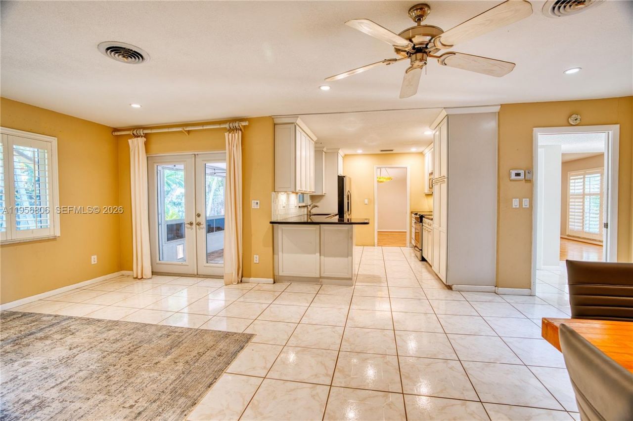 123 S Sewalls Point Rd, Sewalls Point, FL 34996 Photo