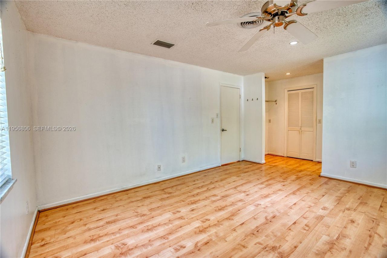 123 S Sewalls Point Rd, Sewalls Point, FL 34996 Photo