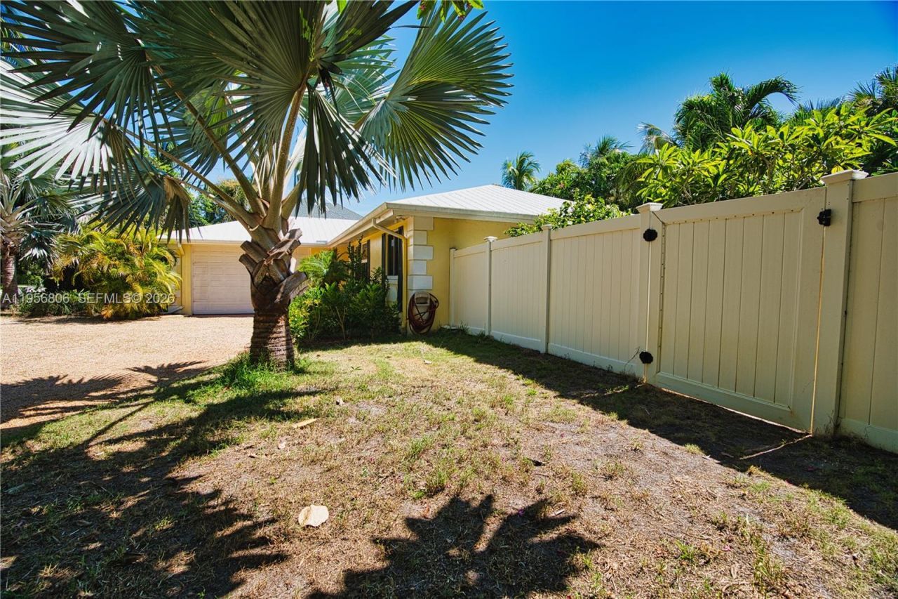 123 S Sewalls Point Rd, Sewalls Point, FL 34996 Photo