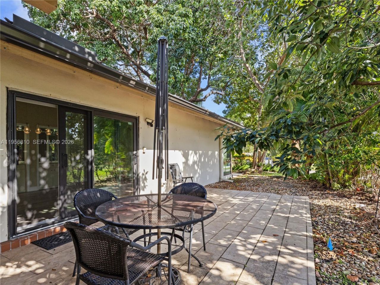 3400 Cherry Garden Cir , Unit 156, Lauderhill, FL 33319 Photo