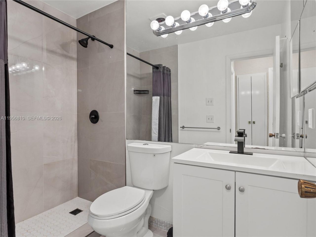 3400 Cherry Garden Cir , Unit 156, Lauderhill, FL 33319 Photo