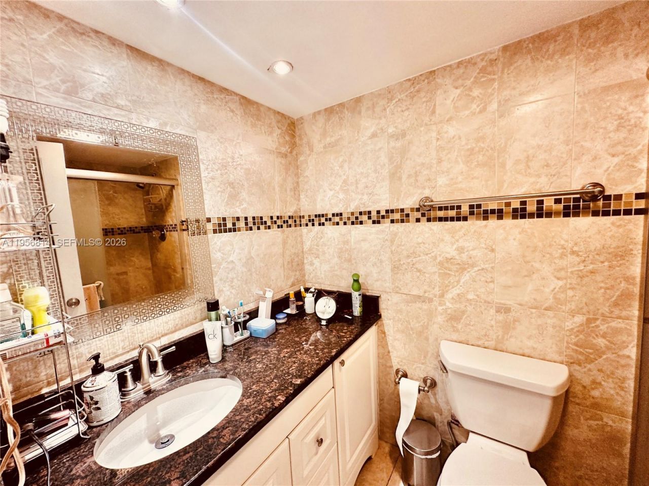 230 174th St, Unit 410, Sunny Isles Beach, FL 33160 Photo