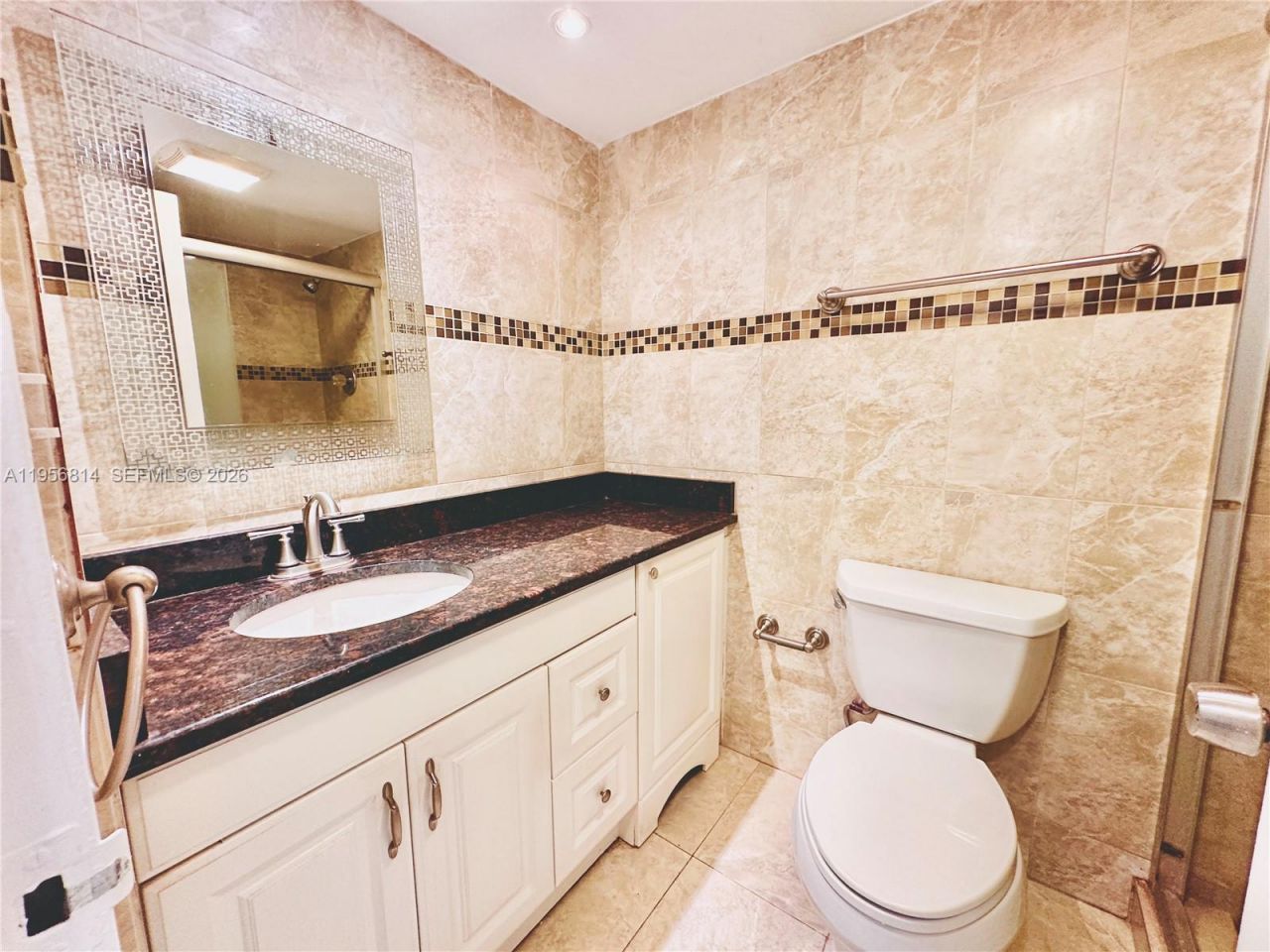 230 174th St, Unit 410, Sunny Isles Beach, FL 33160 Photo