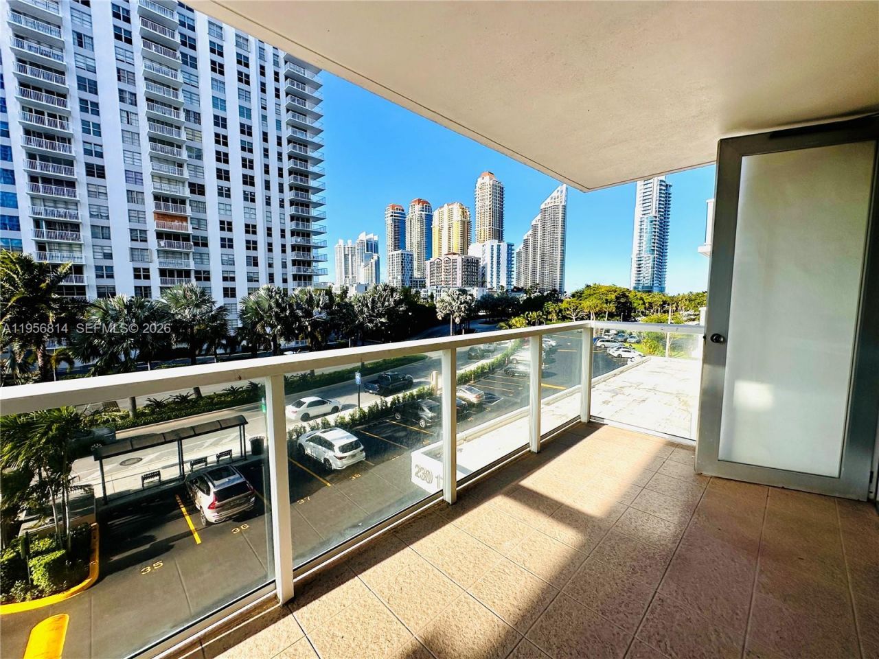 230 174th St, Unit 410, Sunny Isles Beach, FL 33160 Photo