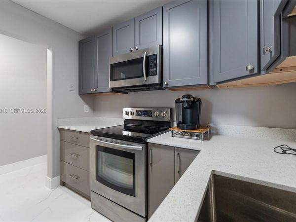 4110 NW 88th Ave, Unit 205, Coral Springs, FL 33065