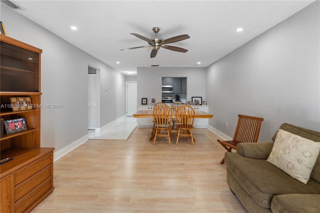 4110 NW 88th Ave, Unit 205, Coral Springs, FL 33065 Photo