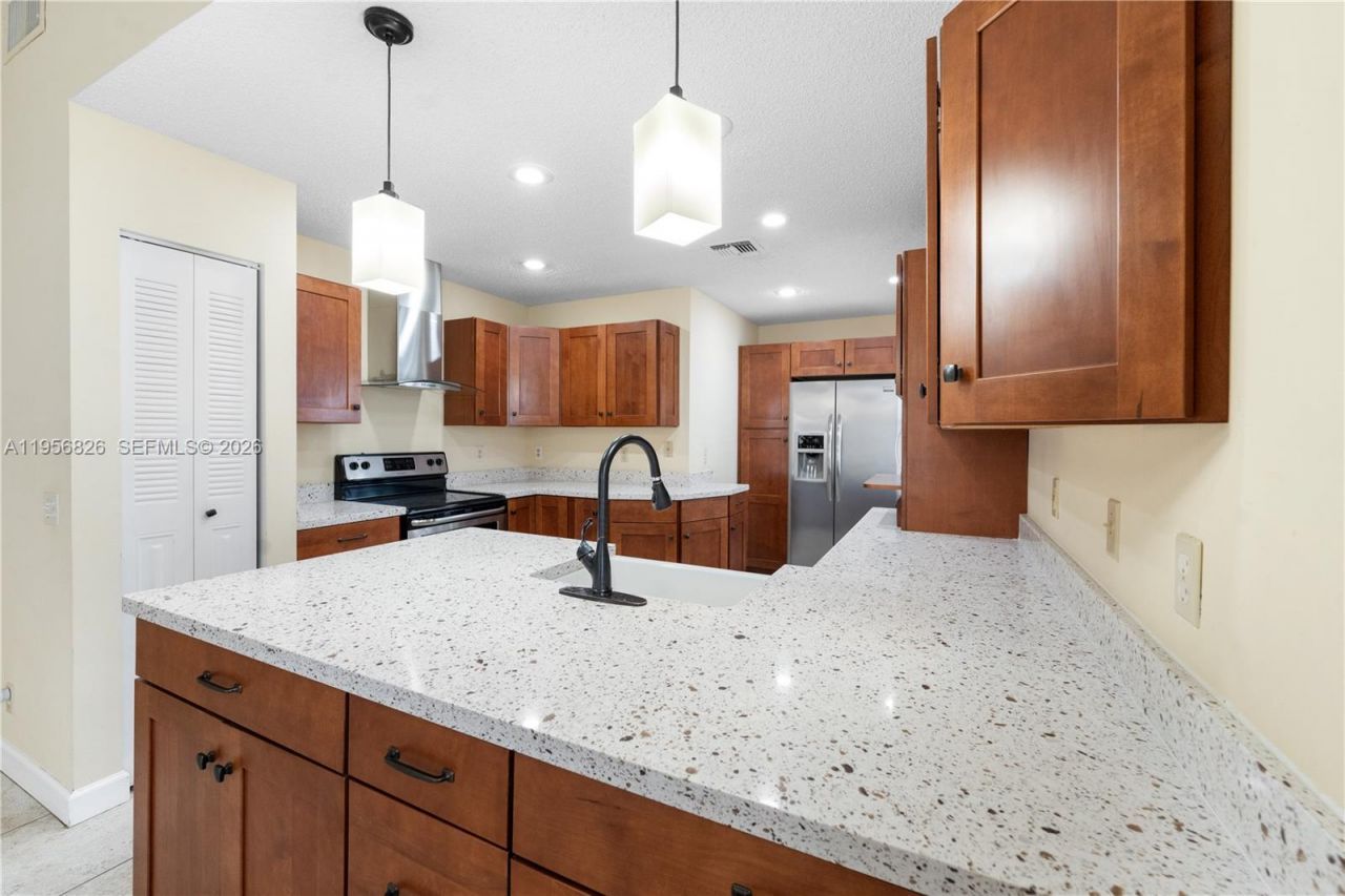 2707 Pinewood Ct, Unit 2707, Davie, FL 33328 Photo