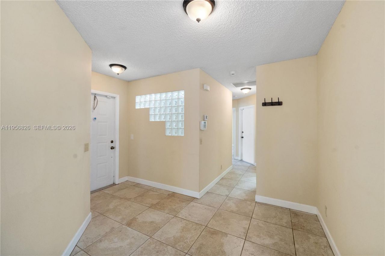 2707 Pinewood Ct, Unit 2707, Davie, FL 33328 Photo