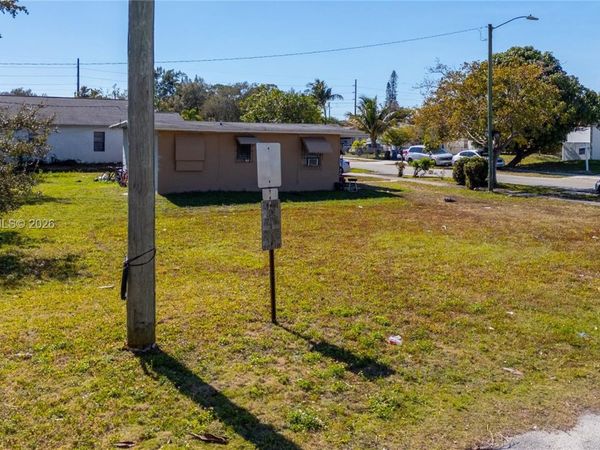 536 NW 16th Ave, Fort Lauderdale, FL 33311