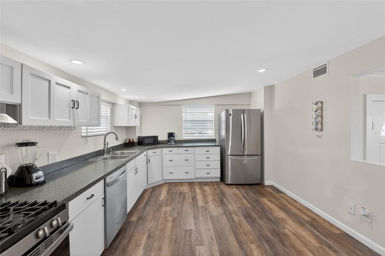 27 Riviera Dr, Key West, FL 33040 Photo