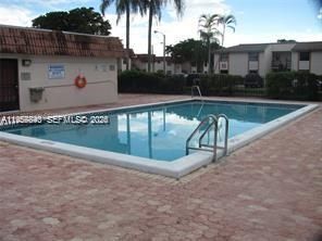 900 NE 209th Ter, Unit 104-31, Miami, FL 33179 Photo