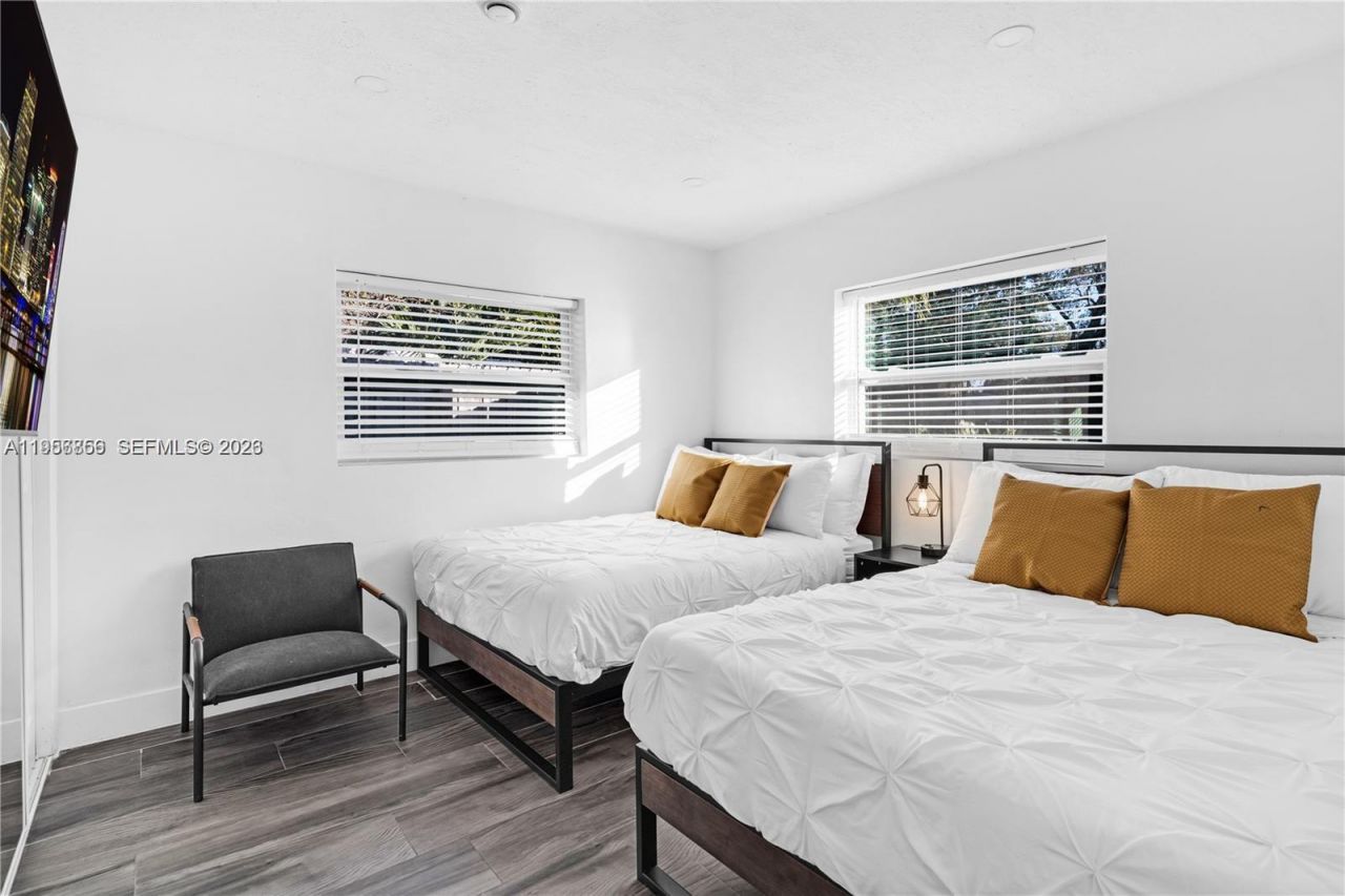 6661 Freedom St , Hollywood, FL 33024 Photo