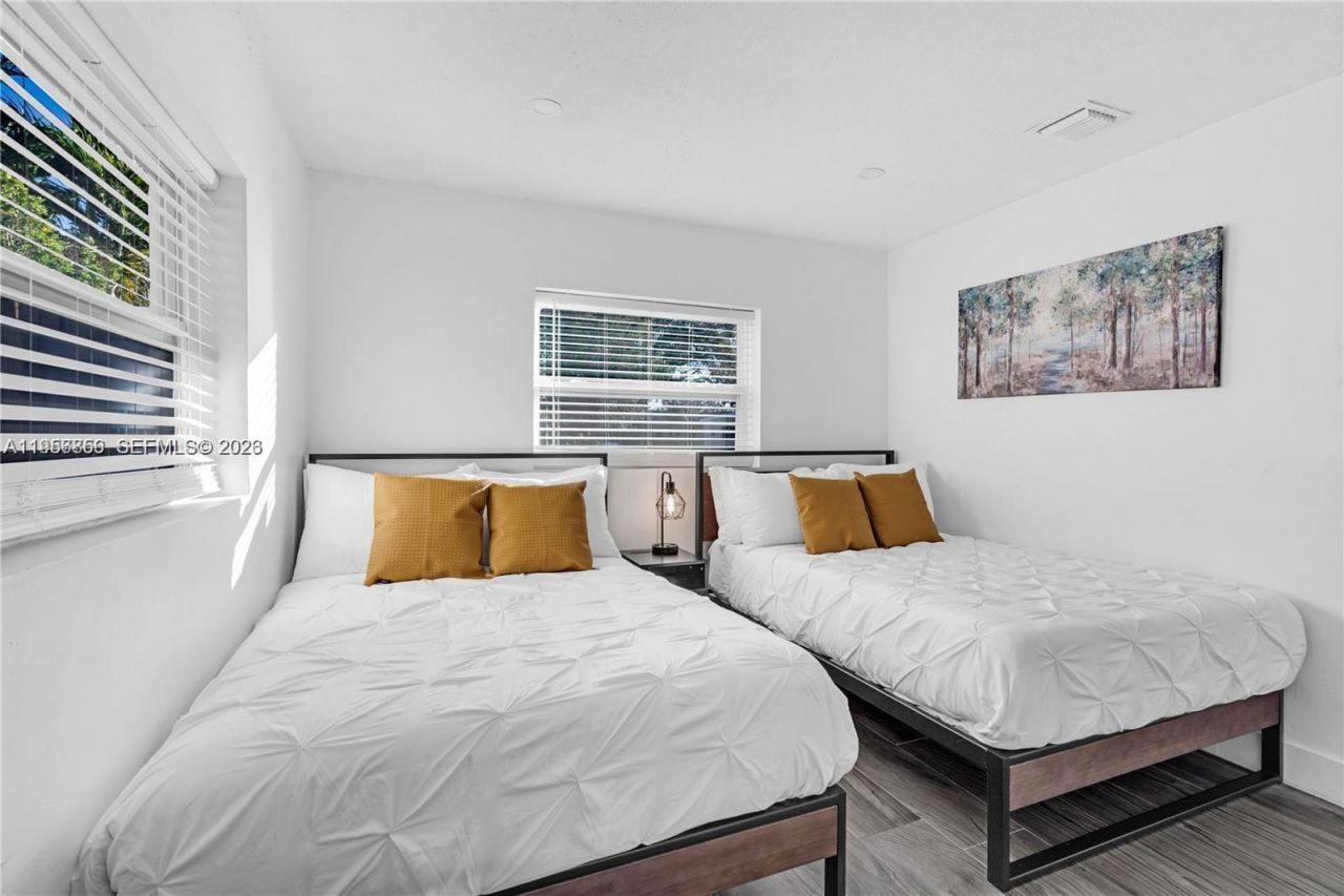 6661 Freedom St , Hollywood, FL 33024 Photo