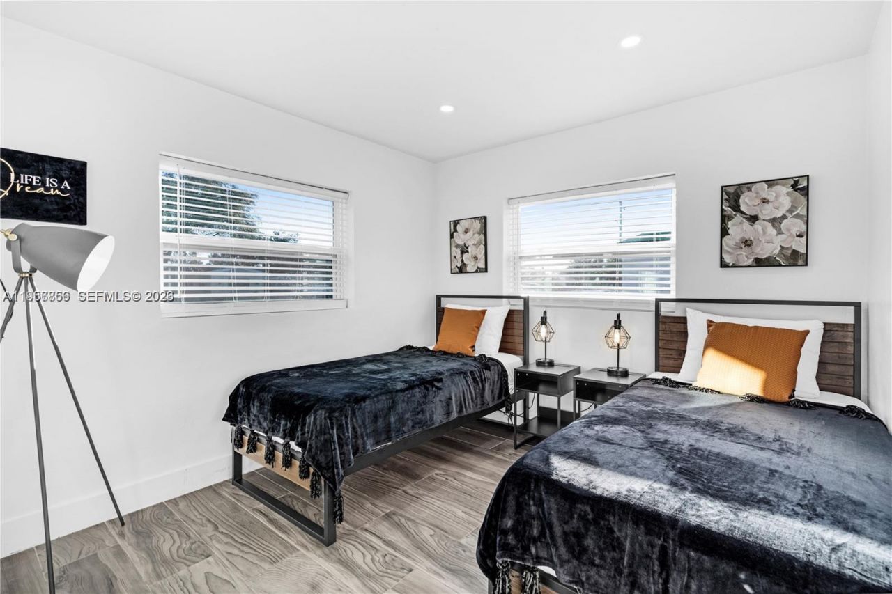 6661 Freedom St , Hollywood, FL 33024 Photo