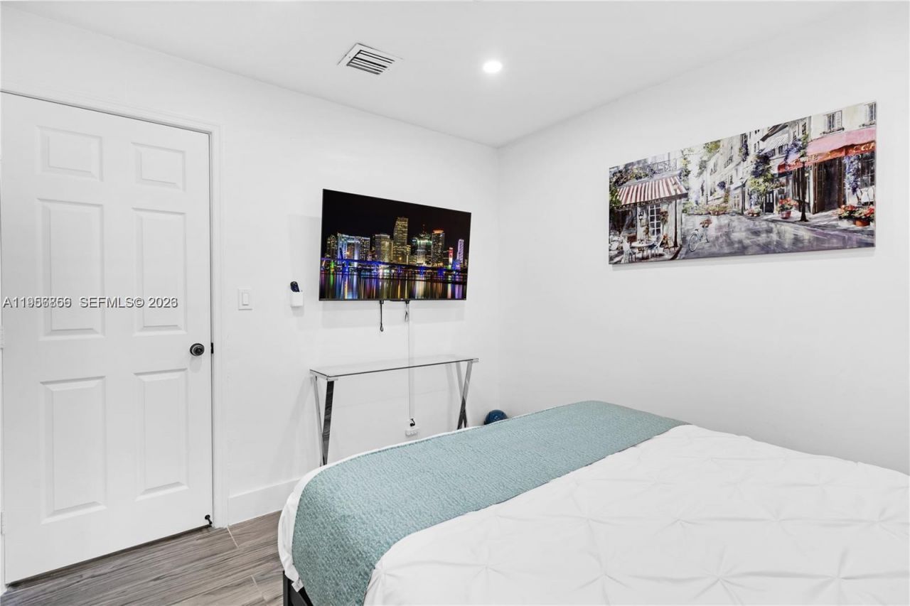 6661 Freedom St , Hollywood, FL 33024 Photo