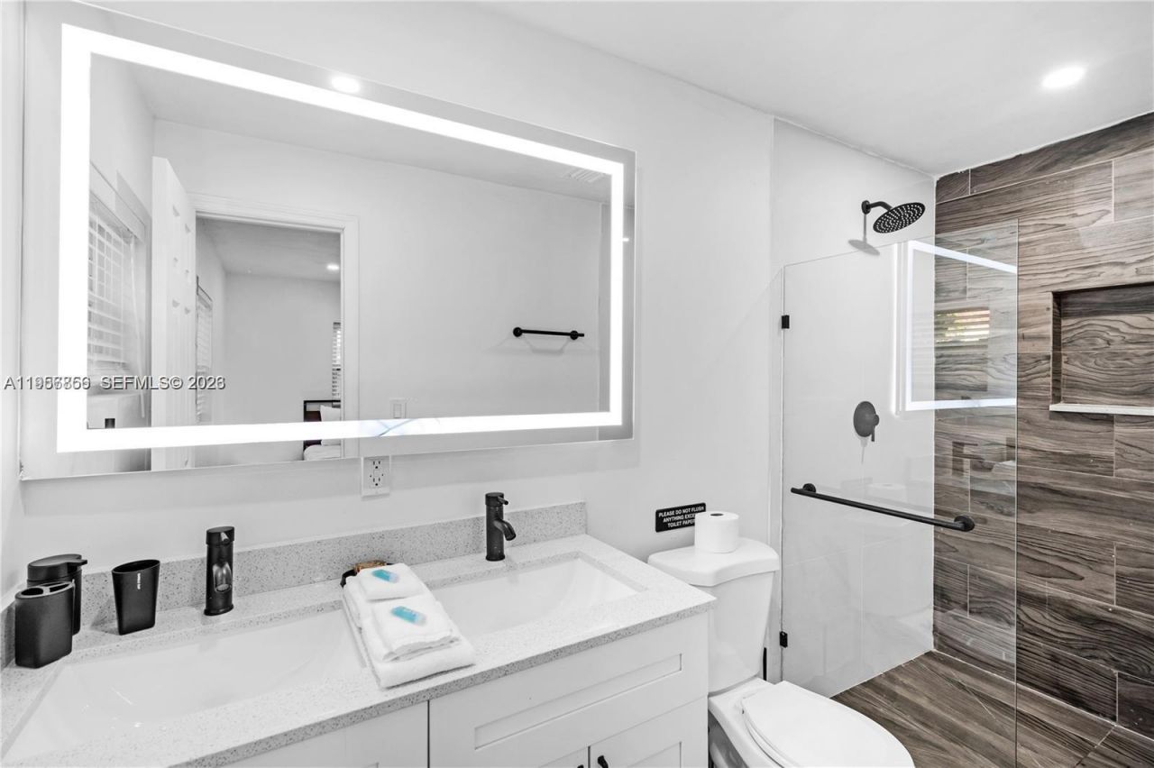 6661 Freedom St , Hollywood, FL 33024 Photo