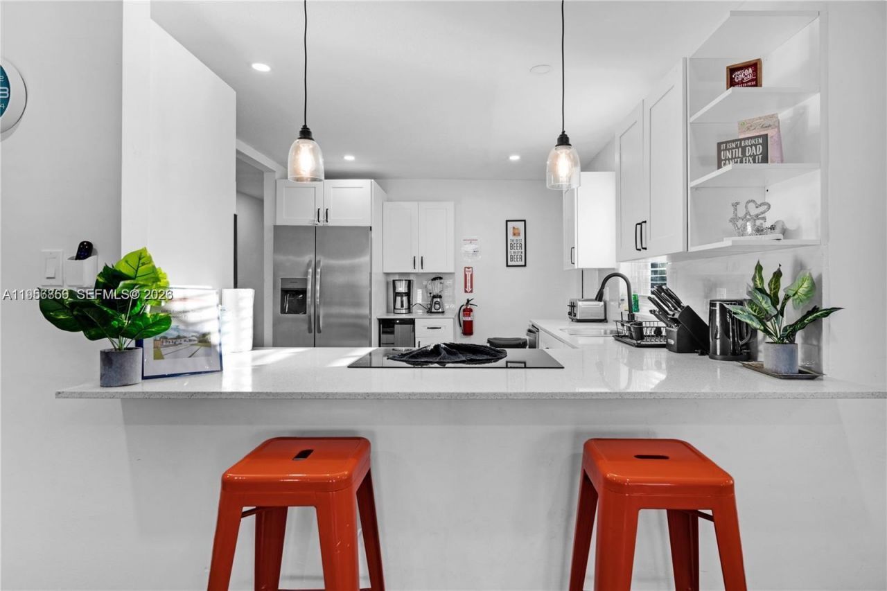 6661 Freedom St , Hollywood, FL 33024 Photo