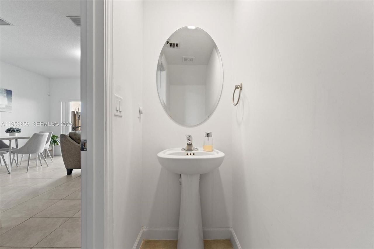 12204 NW 23rd Ct , Miami, FL 33167 Photo