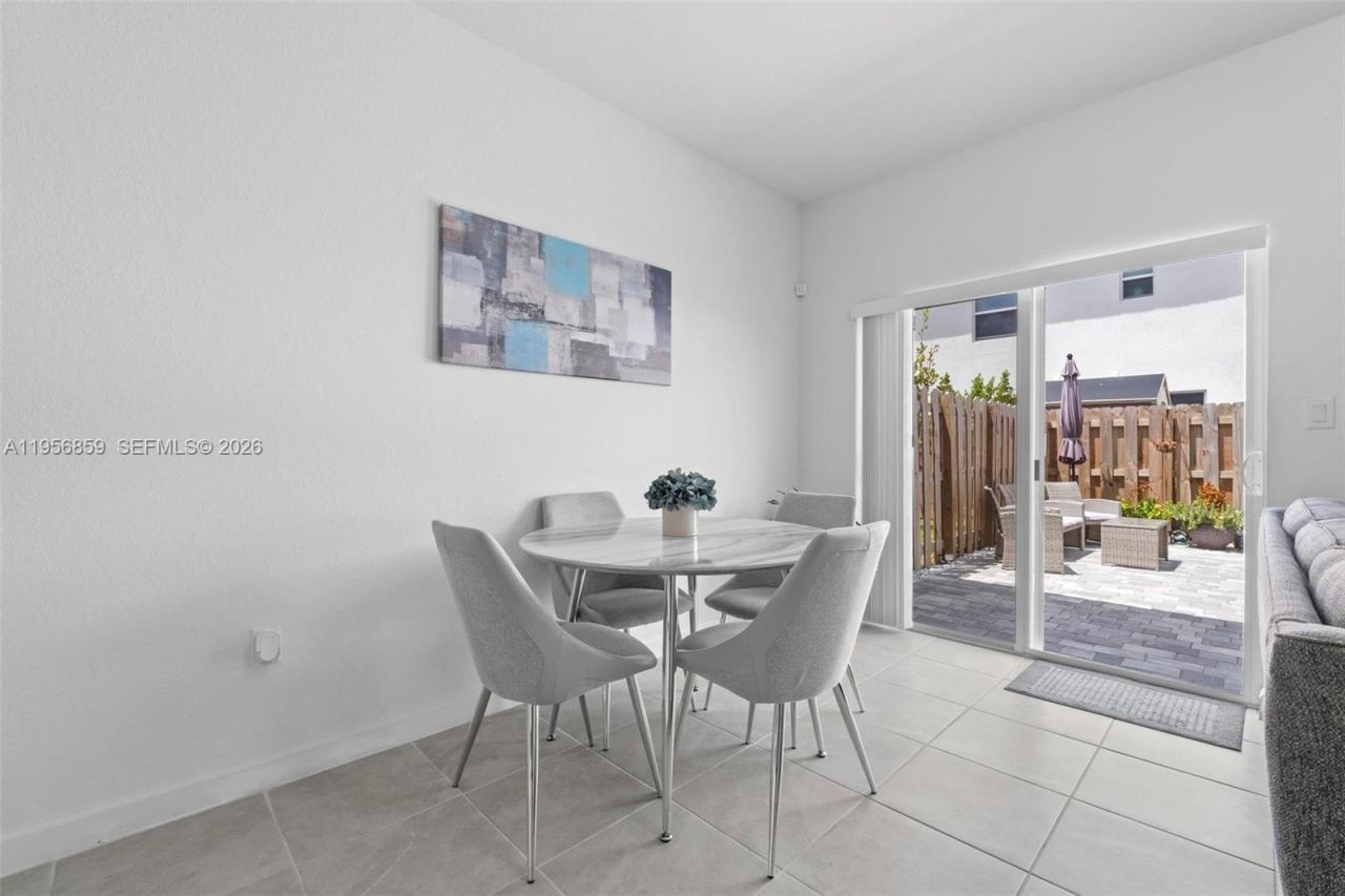 12204 NW 23rd Ct , Miami, FL 33167 Photo