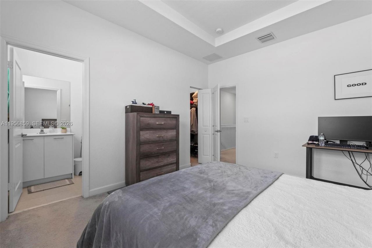 12204 NW 23rd Ct , Miami, FL 33167 Photo