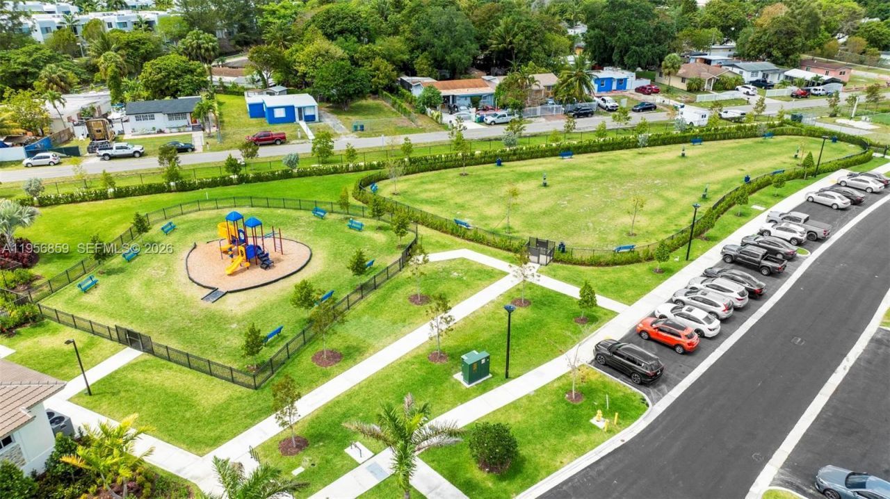 12204 NW 23rd Ct , Miami, FL 33167 Photo