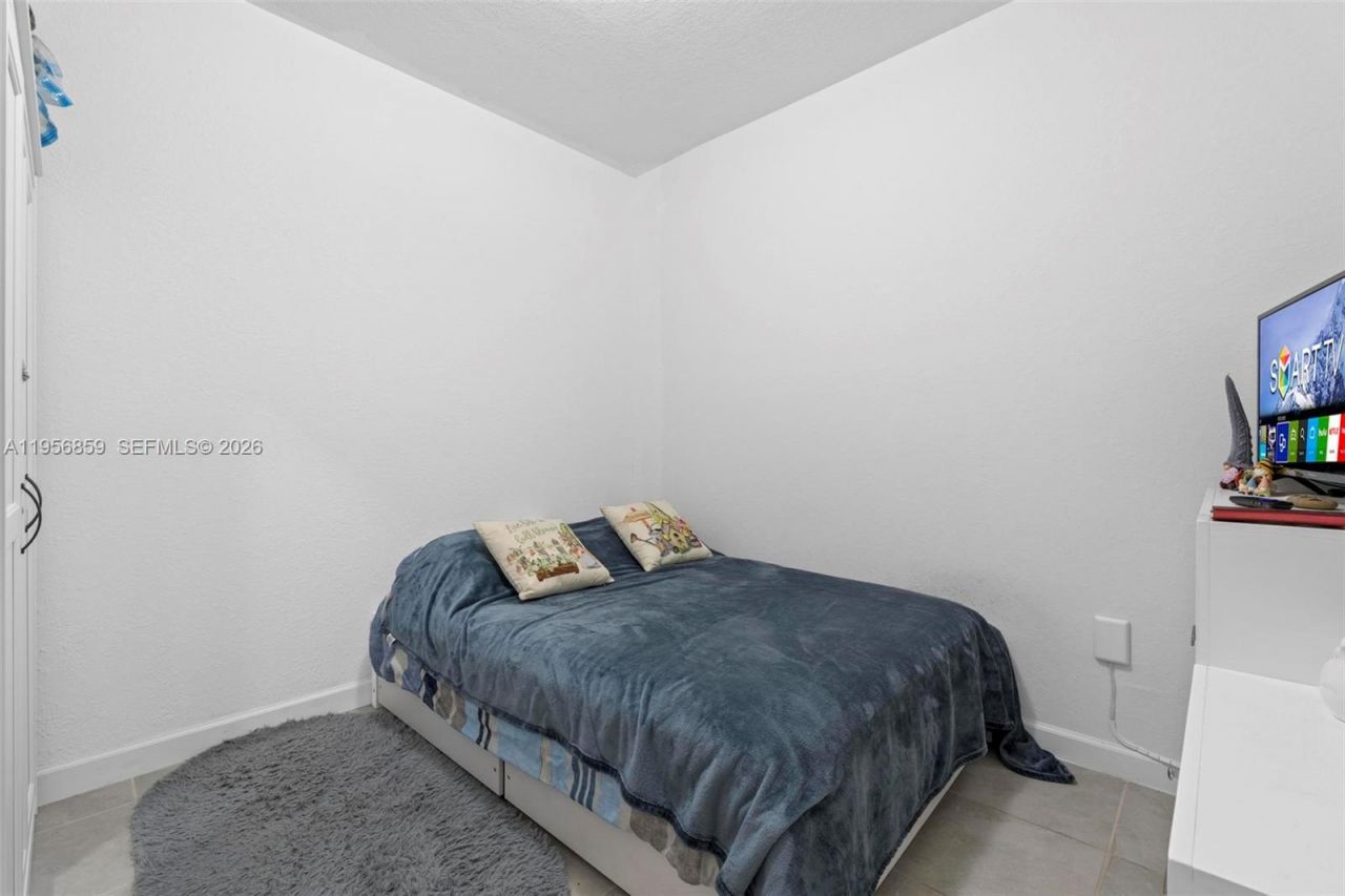 12204 NW 23rd Ct , Miami, FL 33167 Photo