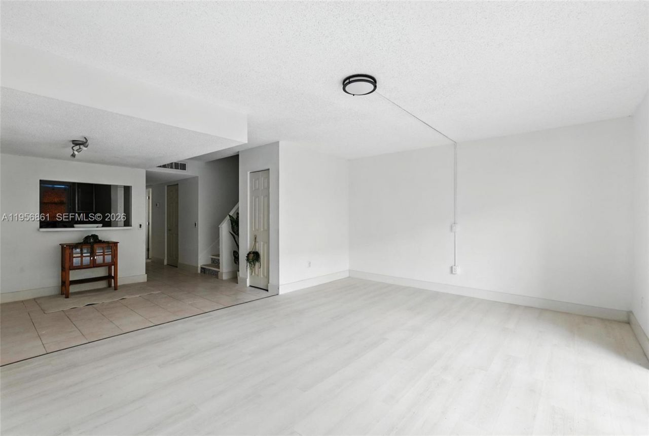 4165 SW 66th Ter, Unit 109, Davie, FL 33314 Photo