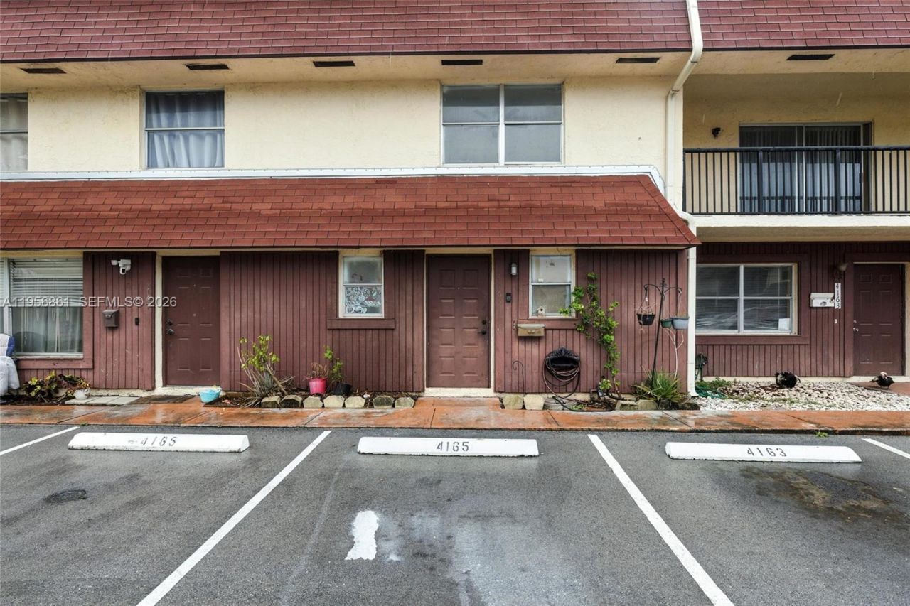 4165 SW 66th Ter, Unit 109, Davie, FL 33314 Photo