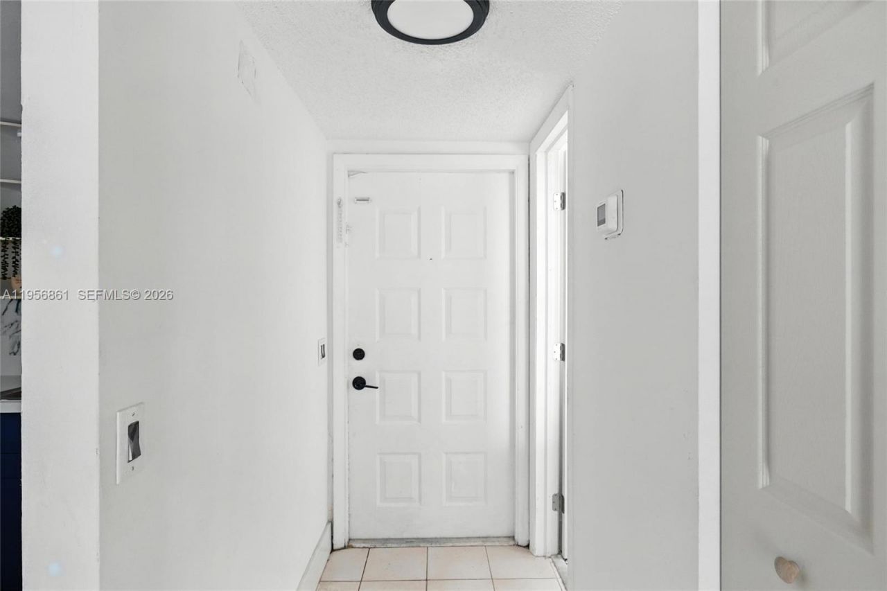 4165 SW 66th Ter, Unit 109, Davie, FL 33314 Photo